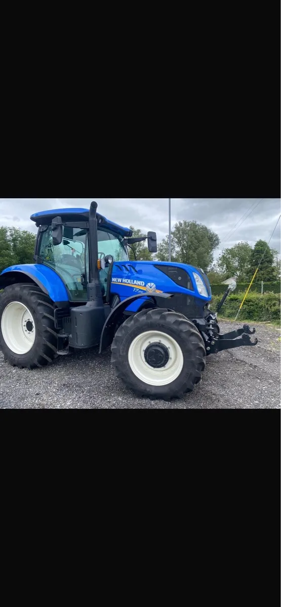 2022 t7 210 - Image 1
