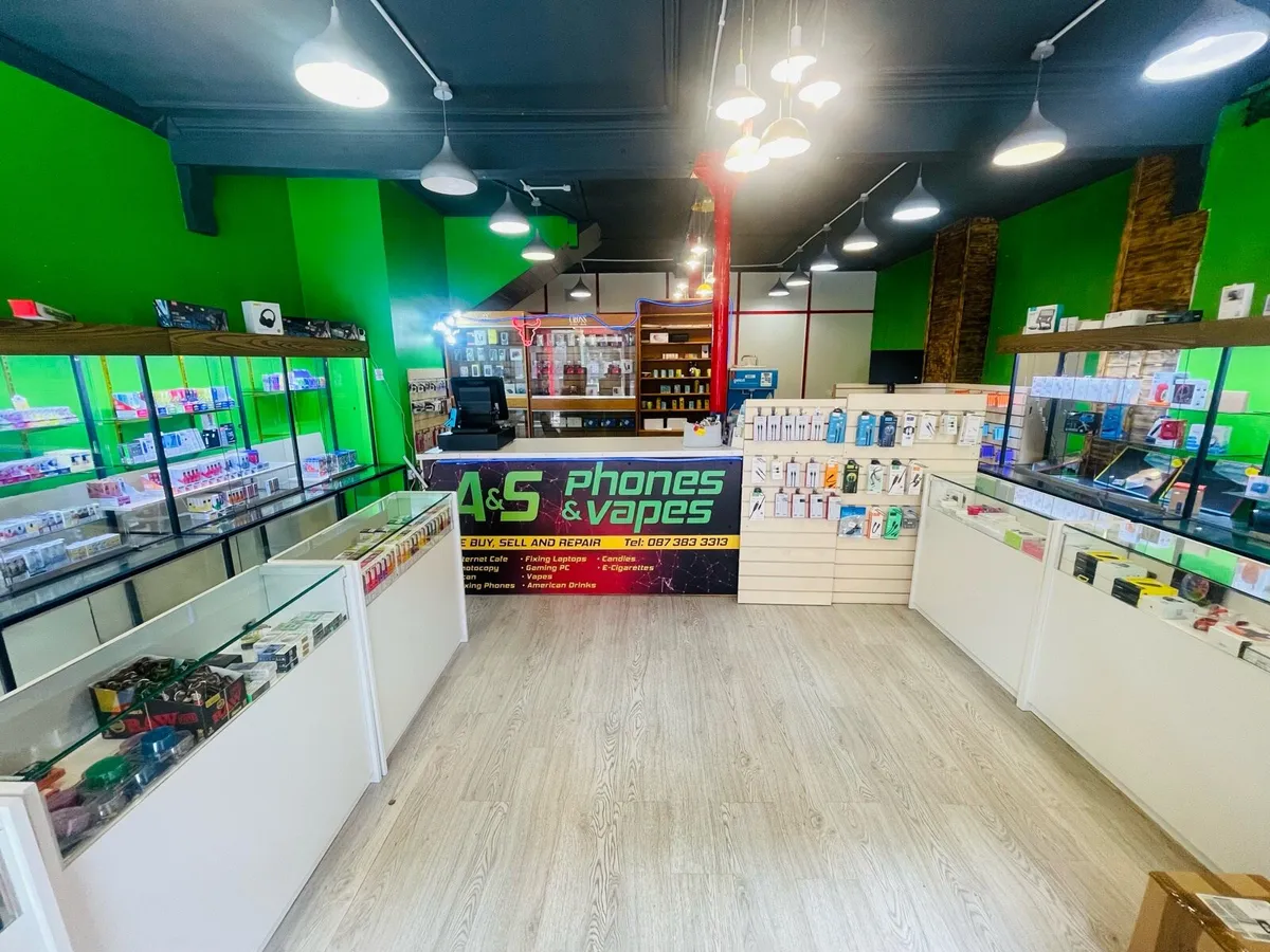 Phone and vape shop - Image 3