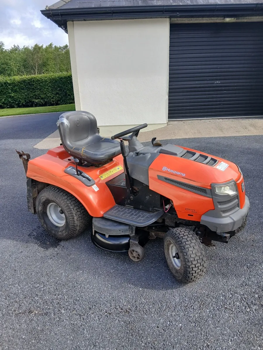Husqvarna ride on 17hp - Image 1