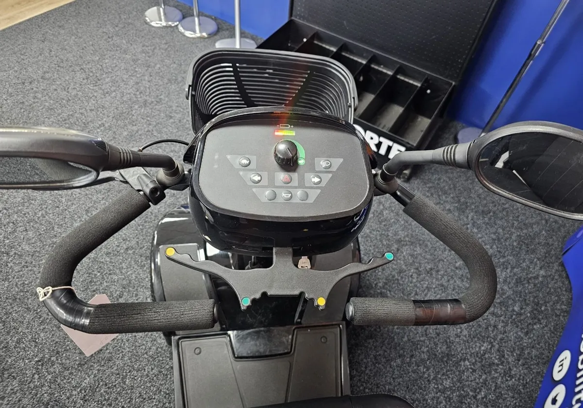 Pre-Owned Sterling S700 Mobility Scooter - Image 3