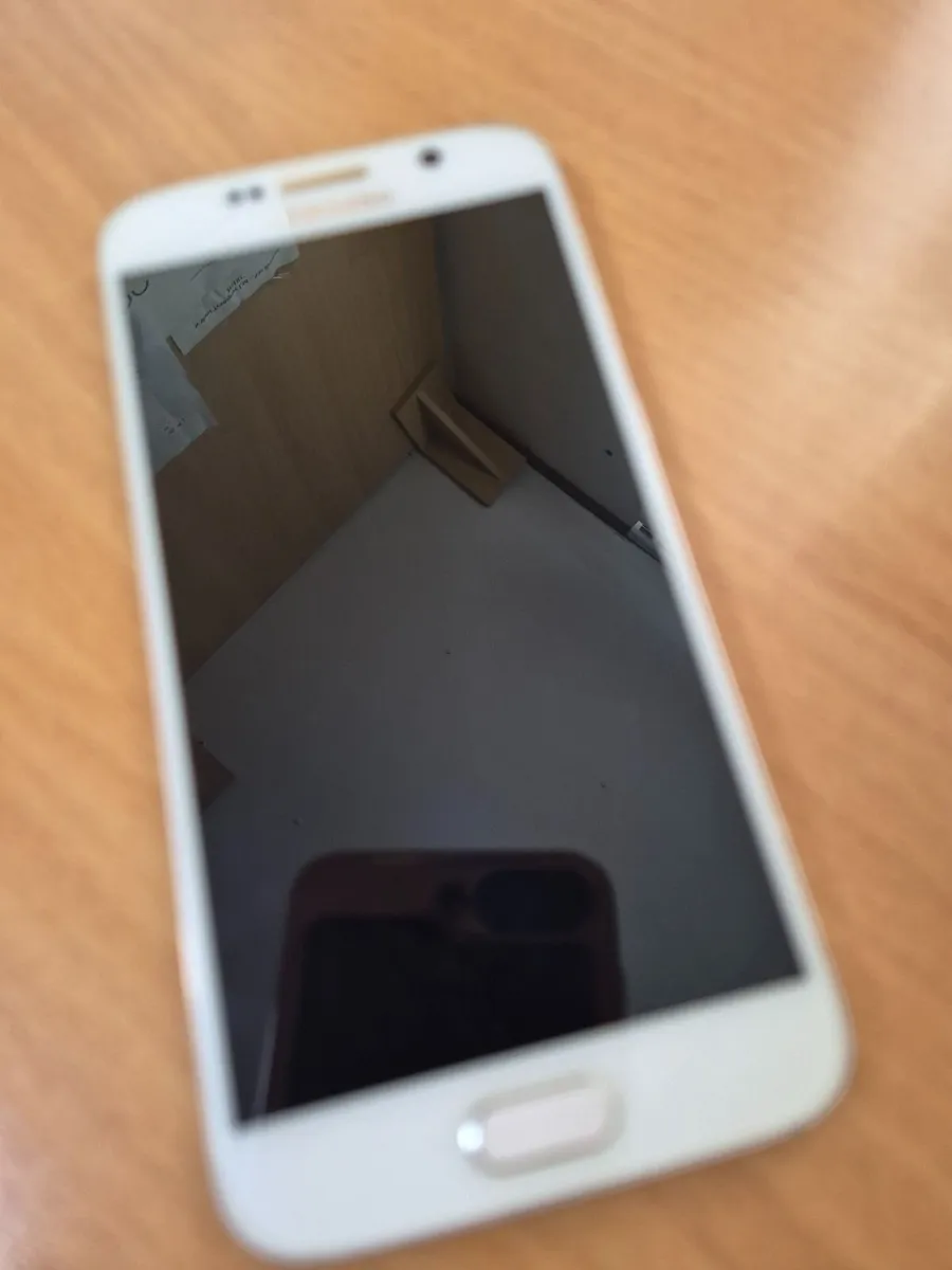 Samsung Galaxy Phone - Image 1