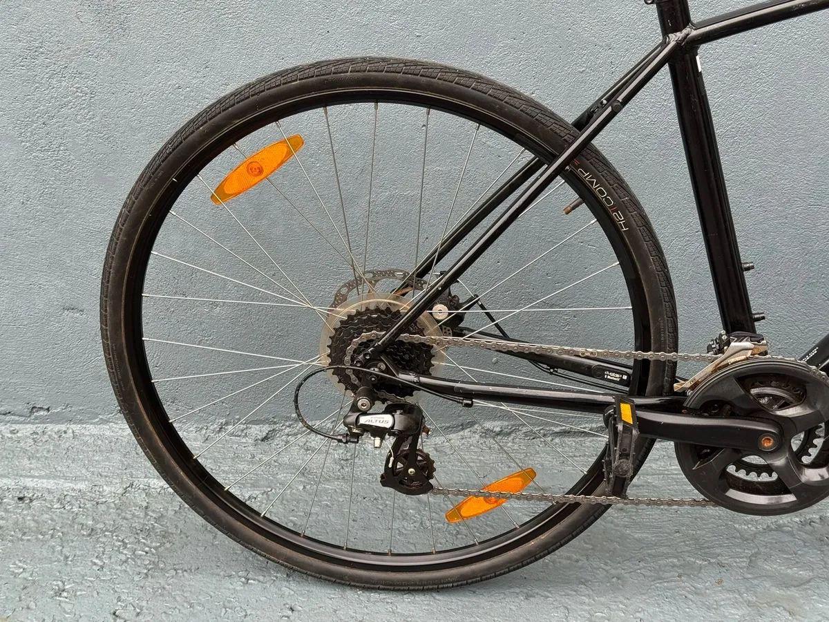 Trek FX1 Hybrid Bike - Image 2
