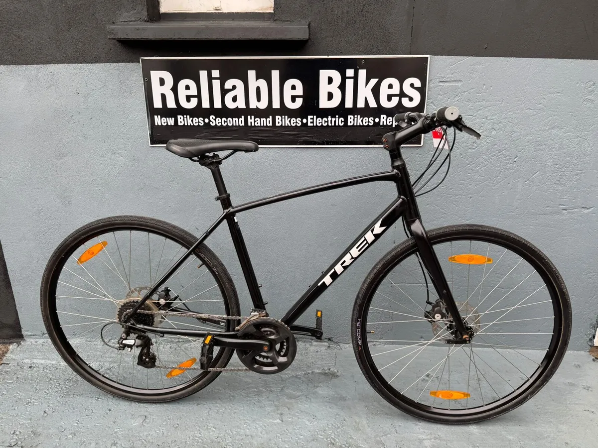 Trek FX1 Hybrid Bike - Image 1