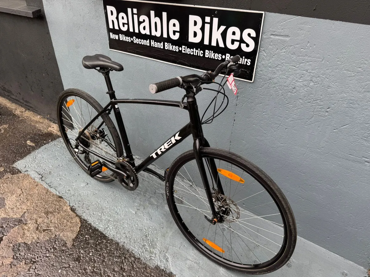 Trek FX1 Hybrid Bike - Image 3