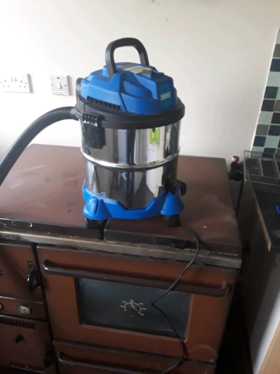 Draper wet and dry vacuum cleaner 50euro - Image 1