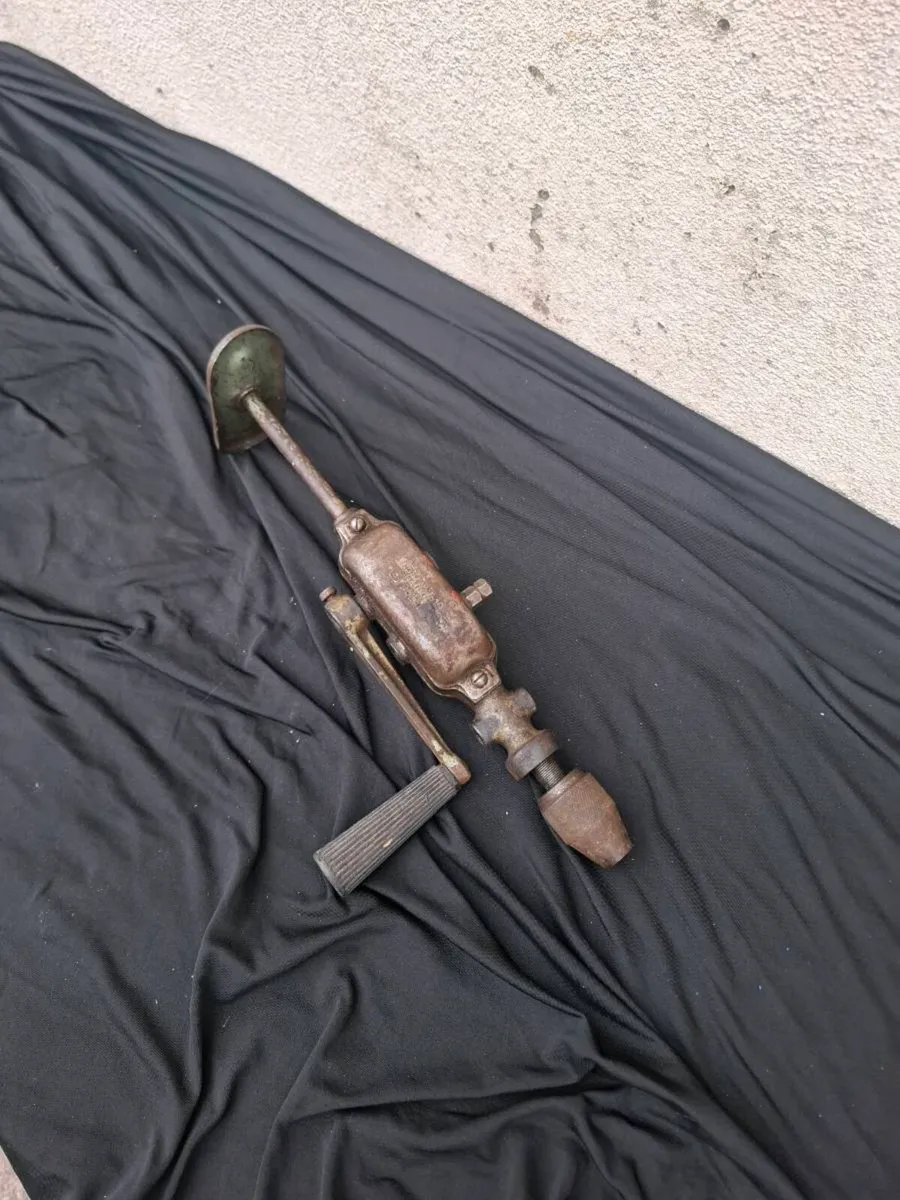 Small vintage drill - Image 1