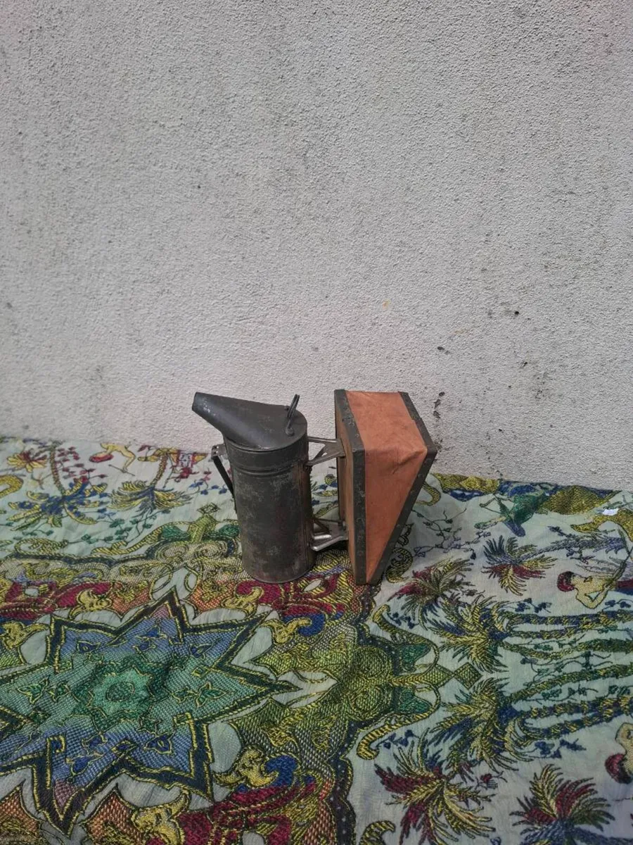 Bee smoker - Image 2