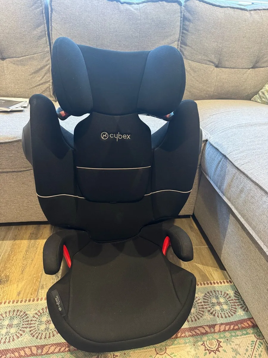 CYBEX Car seat 15-36kg - Image 1