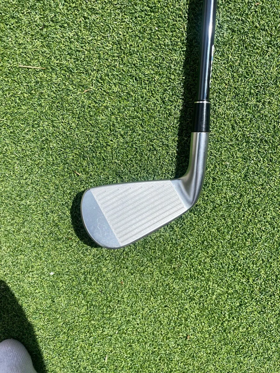 Golf club - Image 2