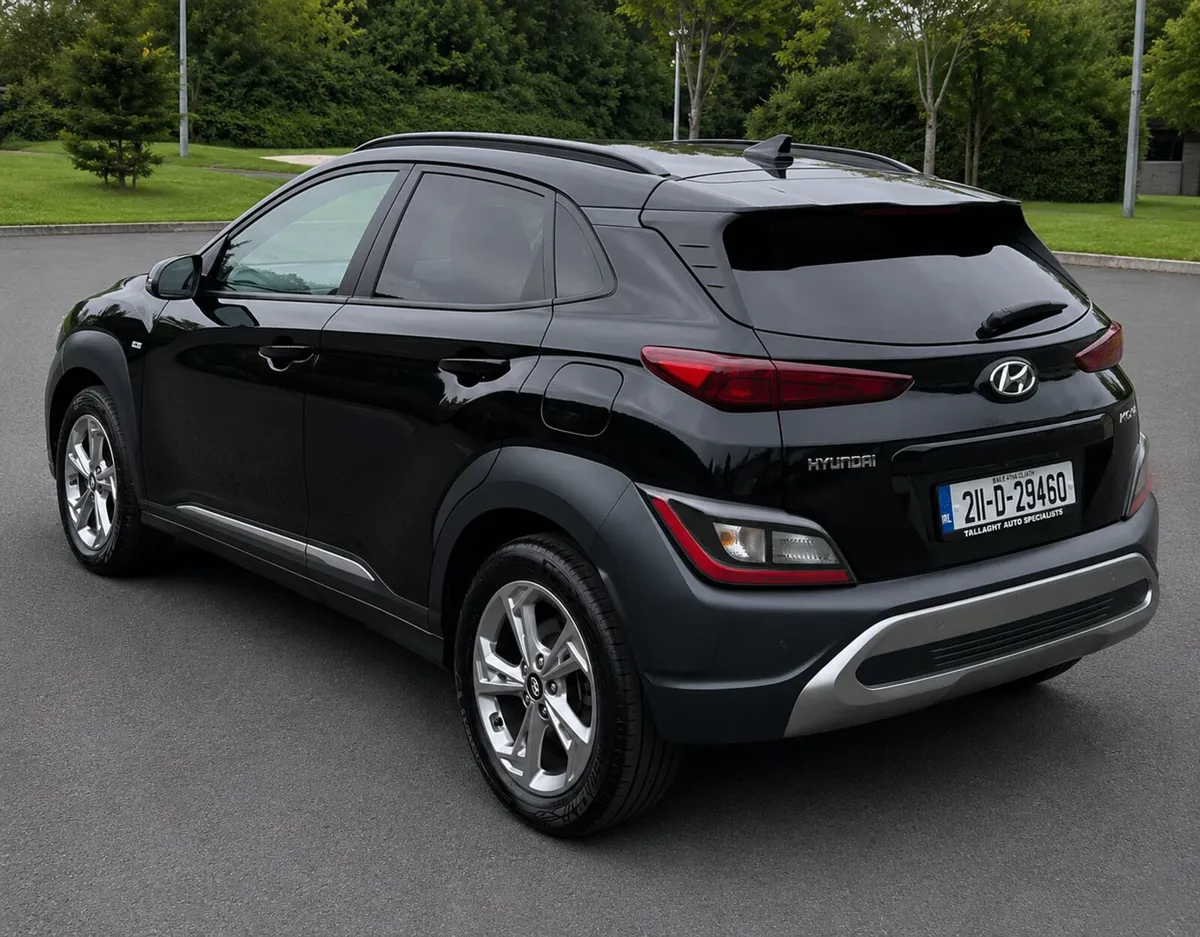 2021 Hyundai Kona Executive Commercial - Image 3