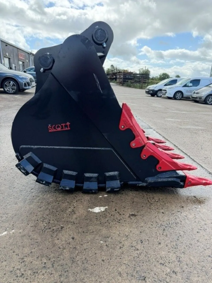 1500mm extreme duty rock bucket to suit 35 ton - Image 1