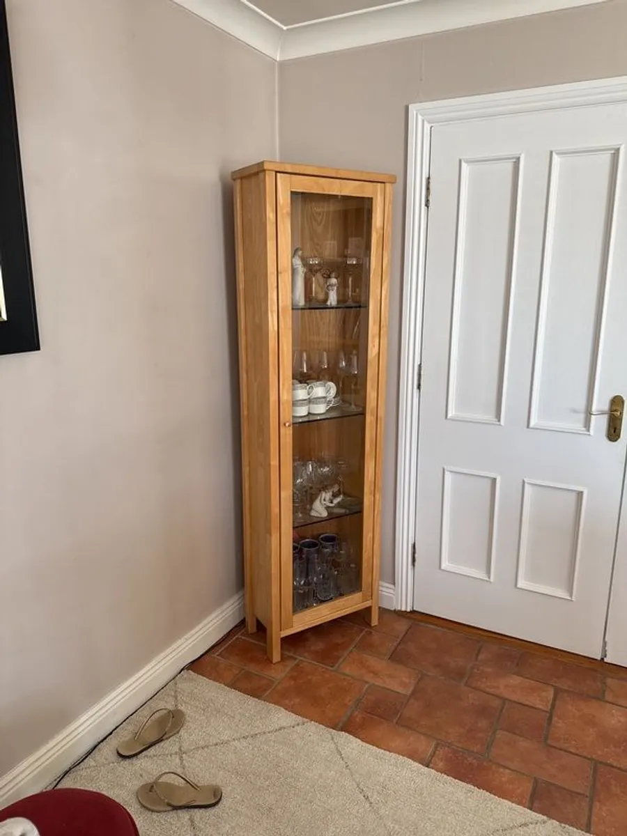 Side unit and corner glass cabinet - like new - Image 1