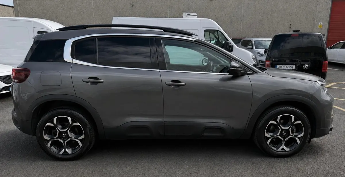 2023 Citroen C5 Aircross AUTOMATIC - Image 3