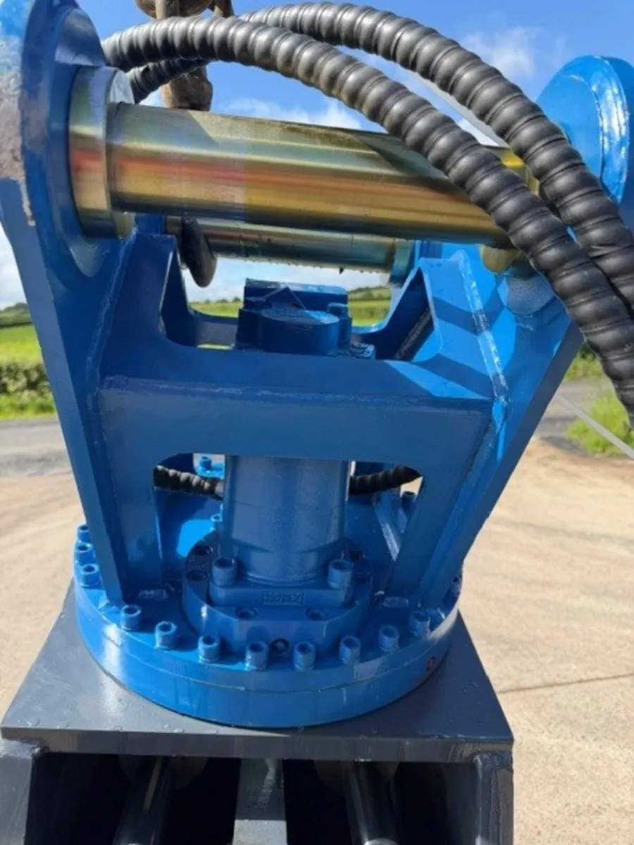 Hydraulic rotating selector grapple to suit 13 ton - Image 4