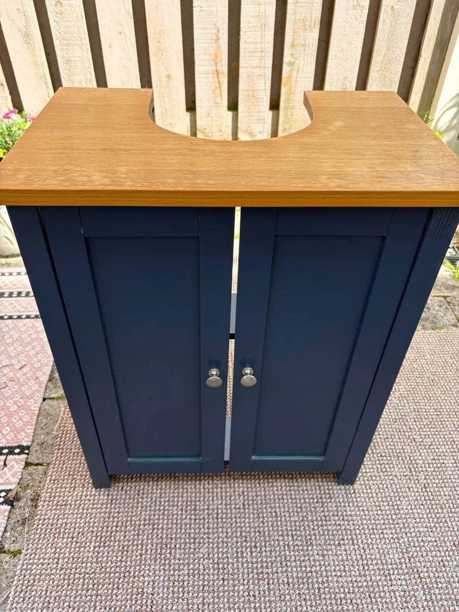 Under sink unit - Image 1