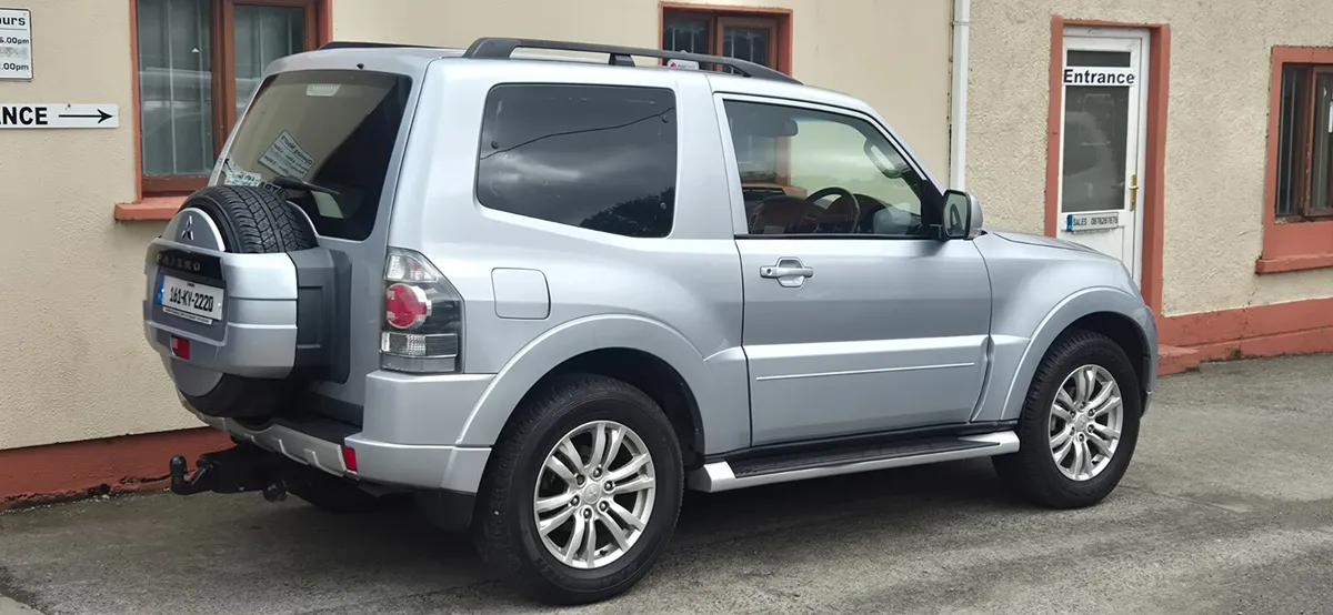 Mitsubishi Pajero 2016 swb - Image 4