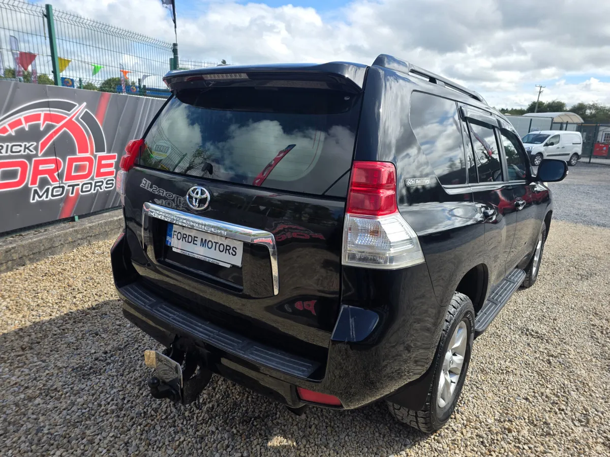 Toyota Land Cruiser LWB 2011 - Image 4