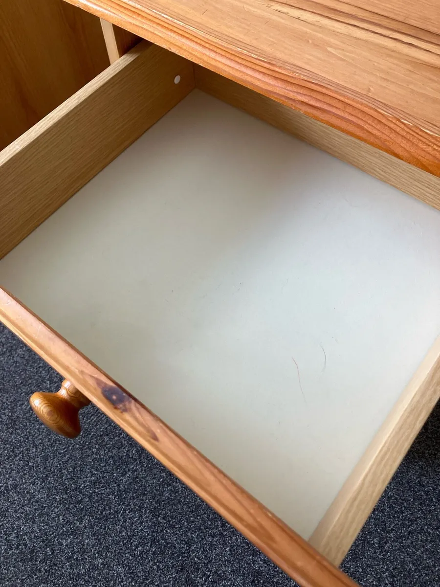 2 bedside lockers - Image 4