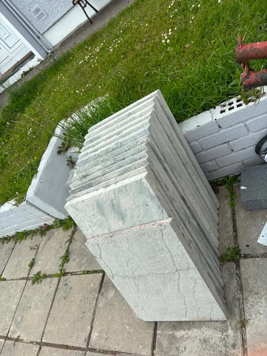 Garden slabs - Image 1