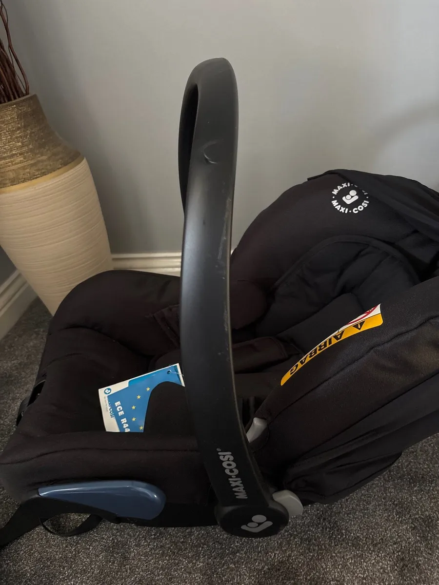 Car seat - Image 2