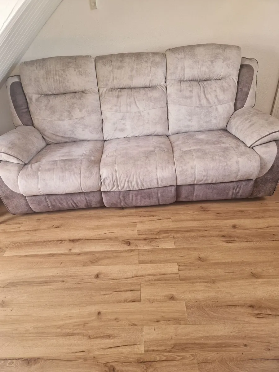 3 Piece Recliner Suite - Image 1