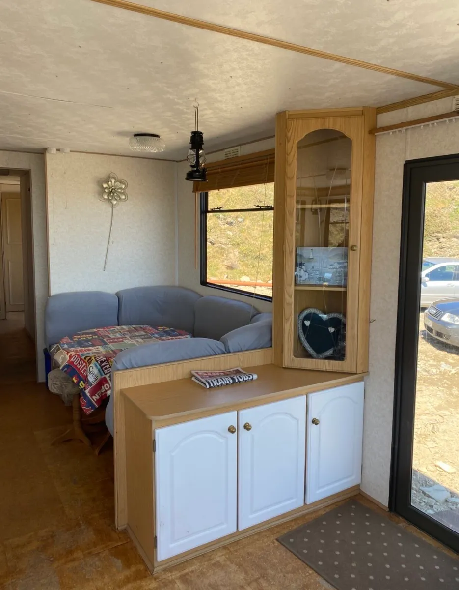 Mobile Home - Image 3