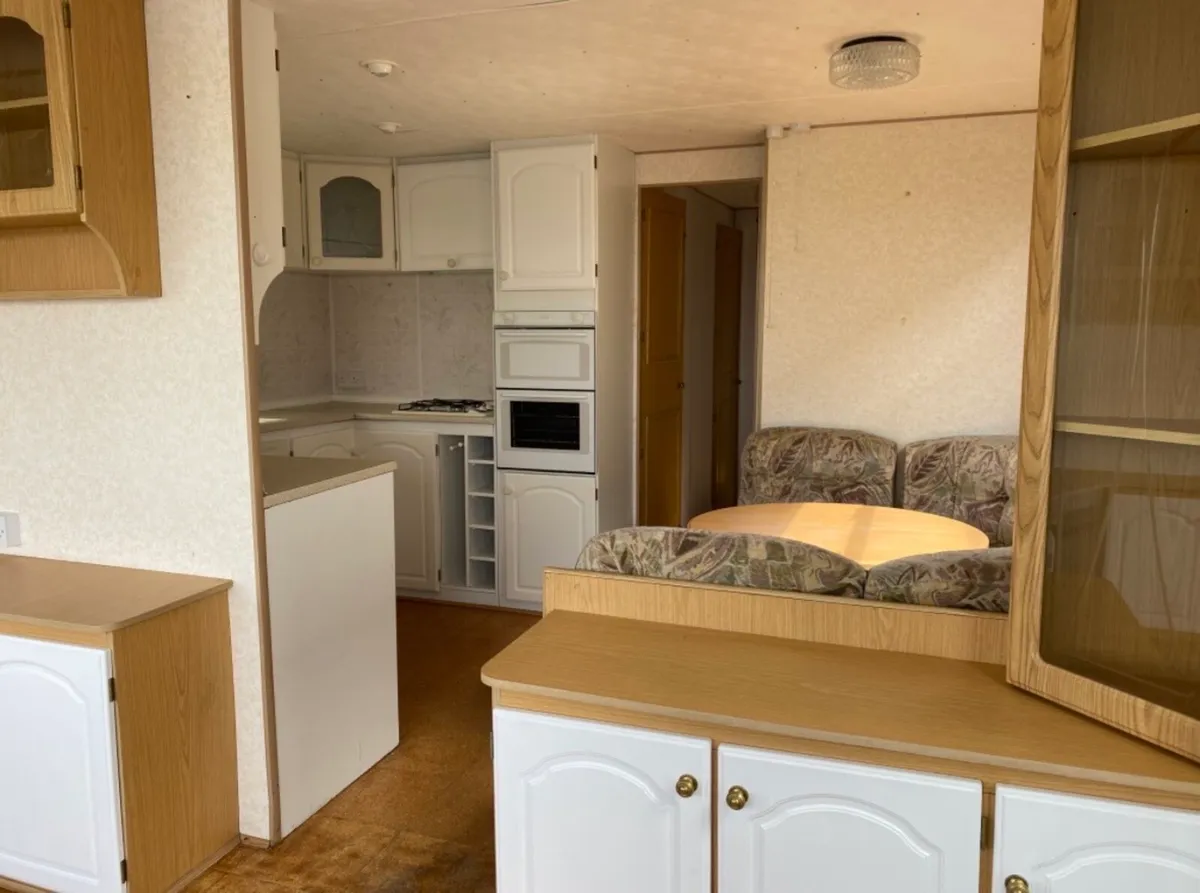 Mobile Home - Image 4