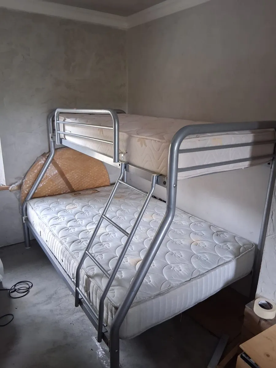 Triple bunk bed double mattress - Image 3