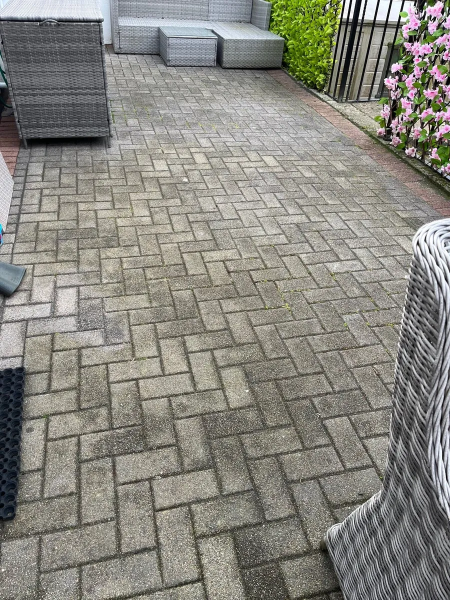 Patio bricks - Image 1