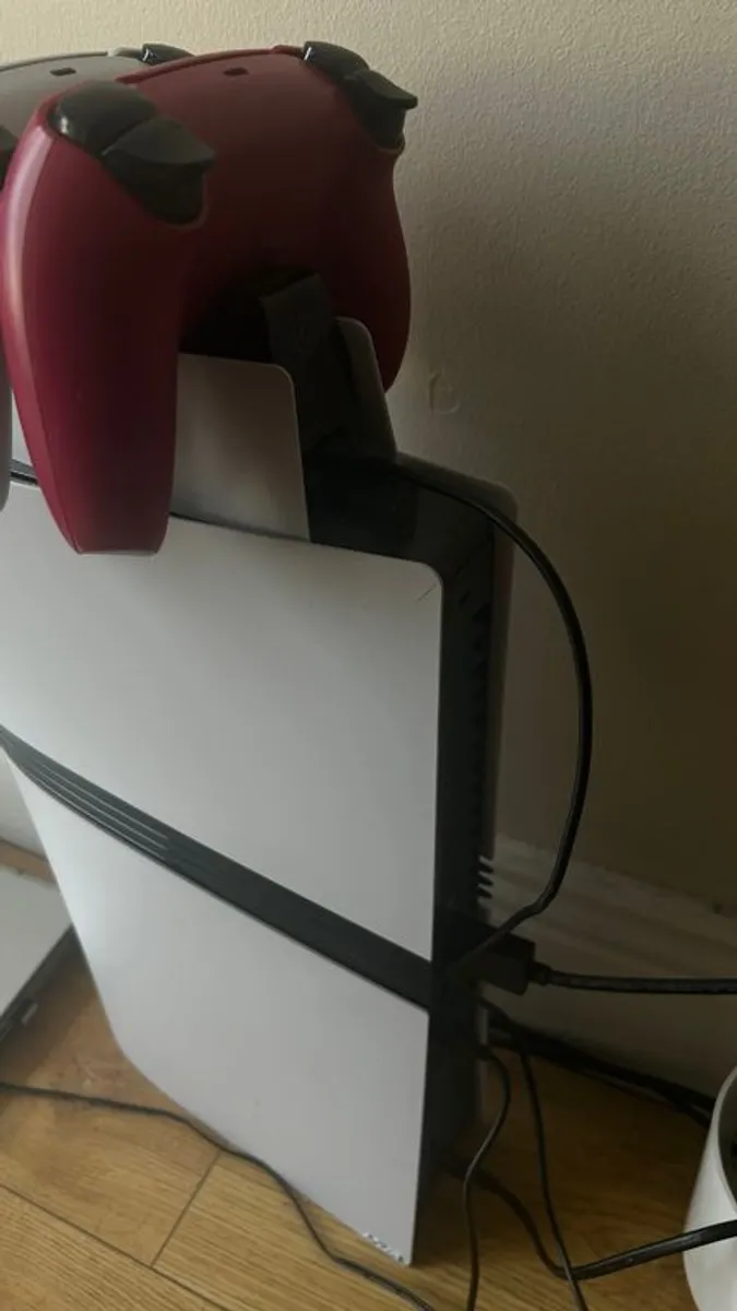 PlayStation 5 Pro - Image 2