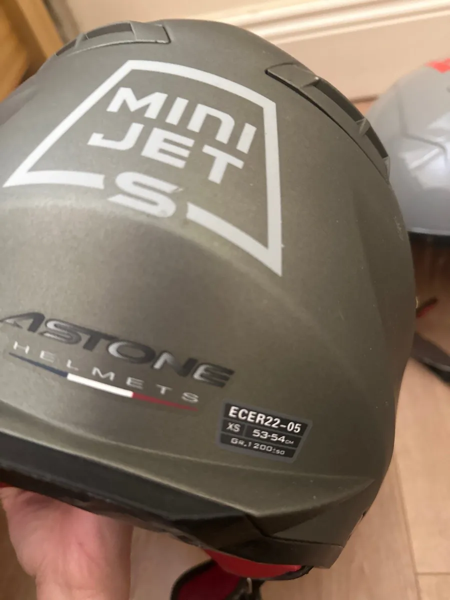 Helmet for sale - Image 3