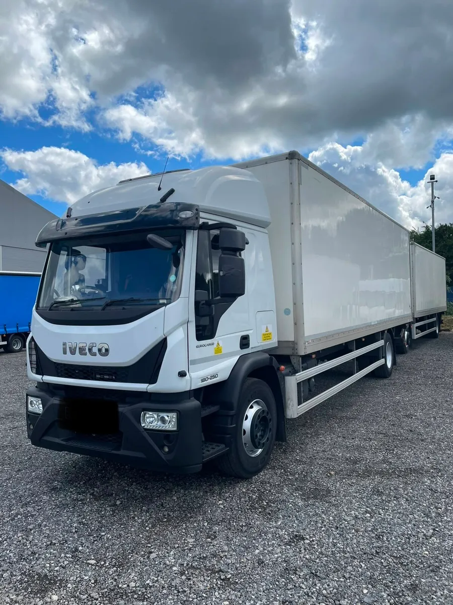 Iveco 180-250 rigid truck - Image 2