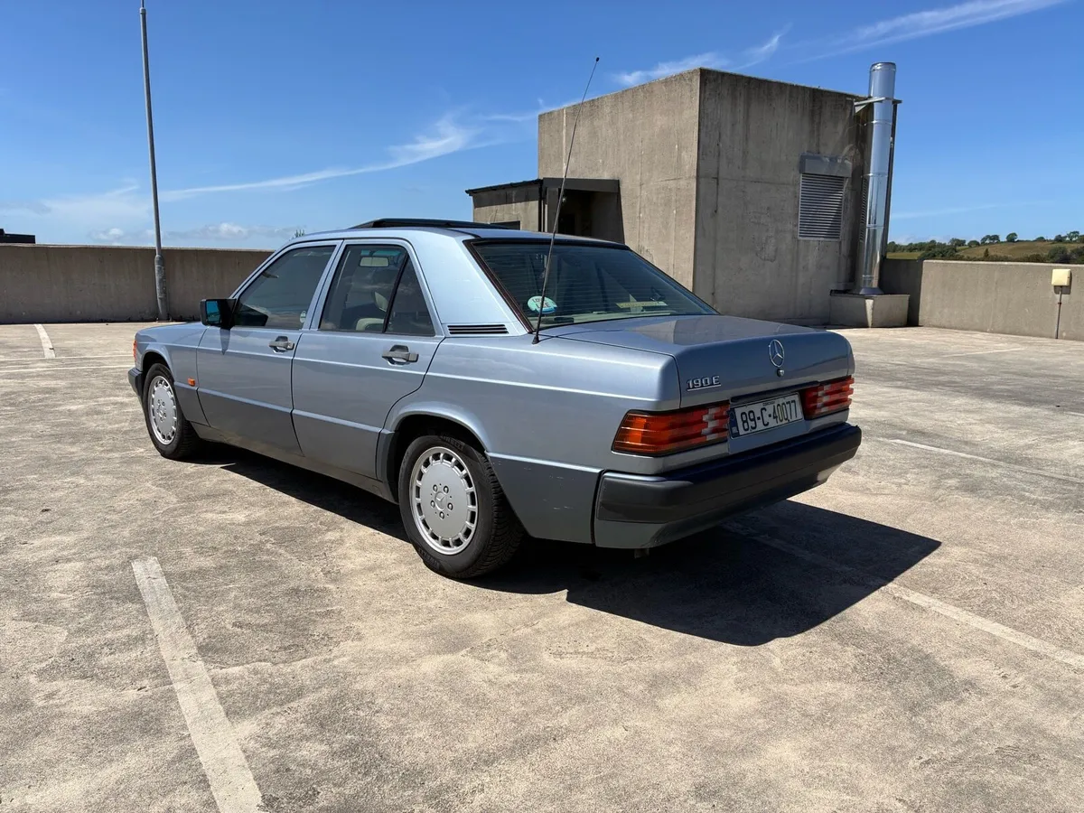 1989 Mercedes-Benz 190e W201 - Image 3