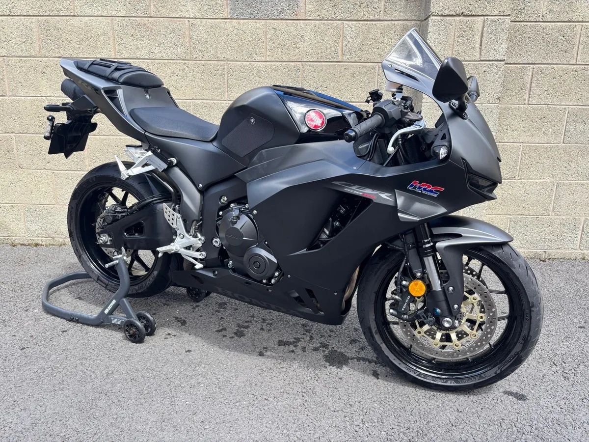 Honda CBR600RR 2024 - Image 1