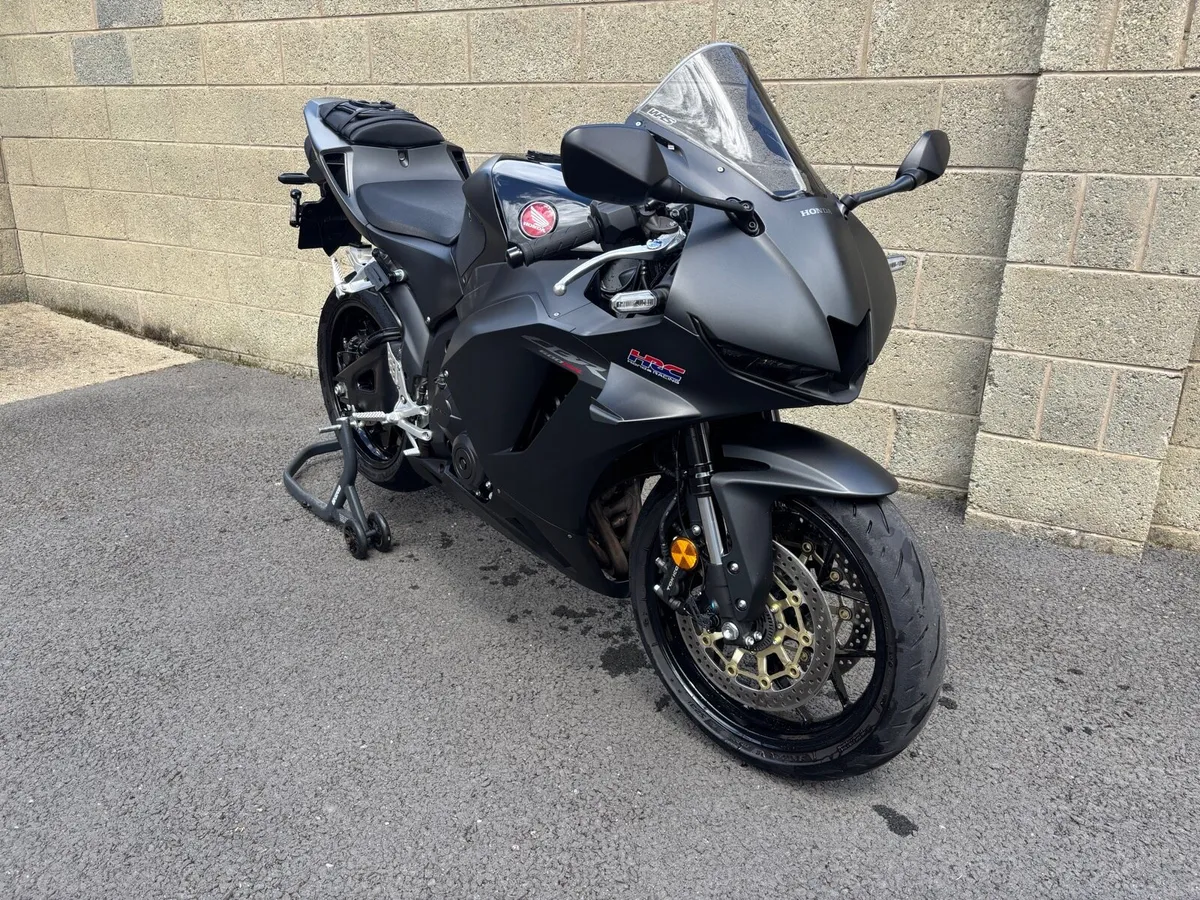 Honda CBR600RR 2024 - Image 3