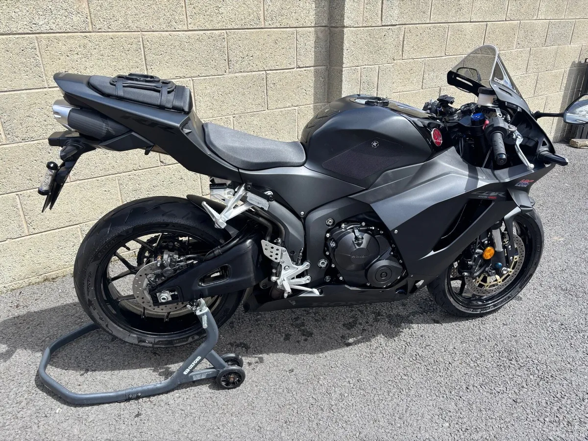 Honda CBR600RR 2024 - Image 4