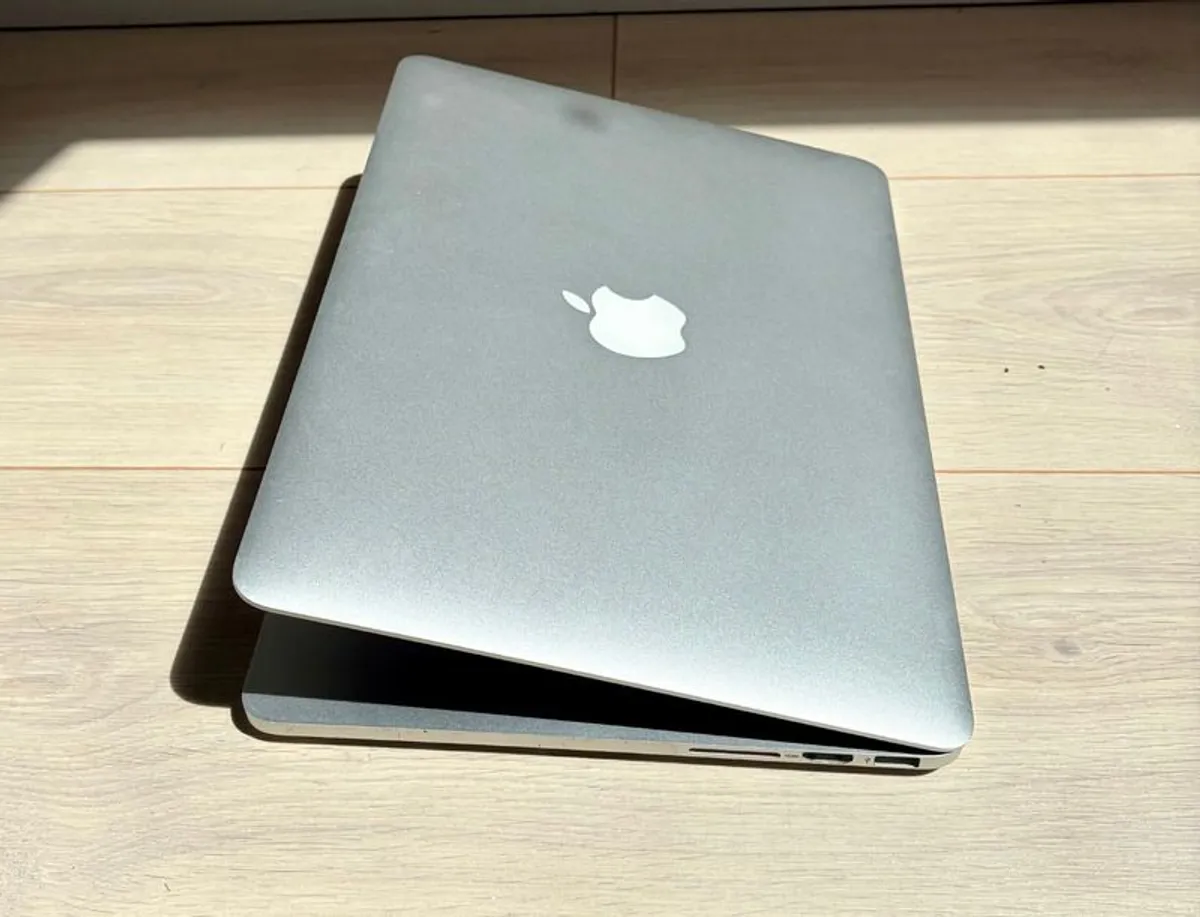 MacBook Pro (Retina, 13-inch, Early 2015) - Image 4