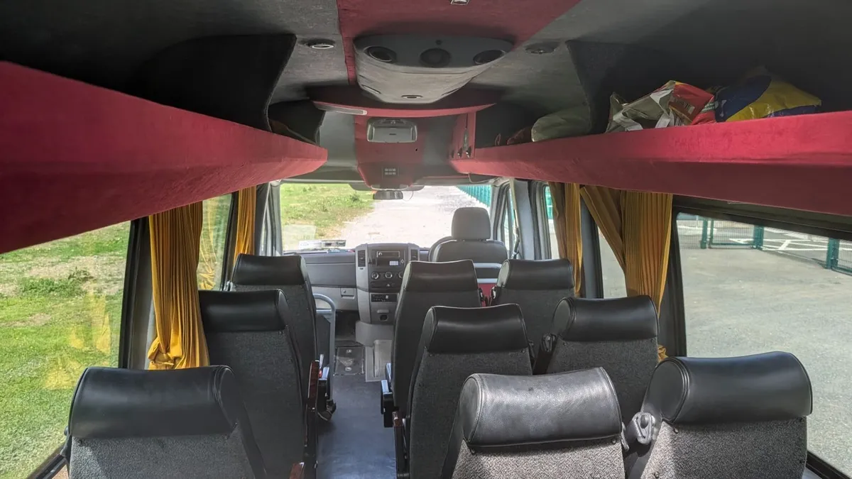 Well serviced Tour Bus make great camper too - Image 2