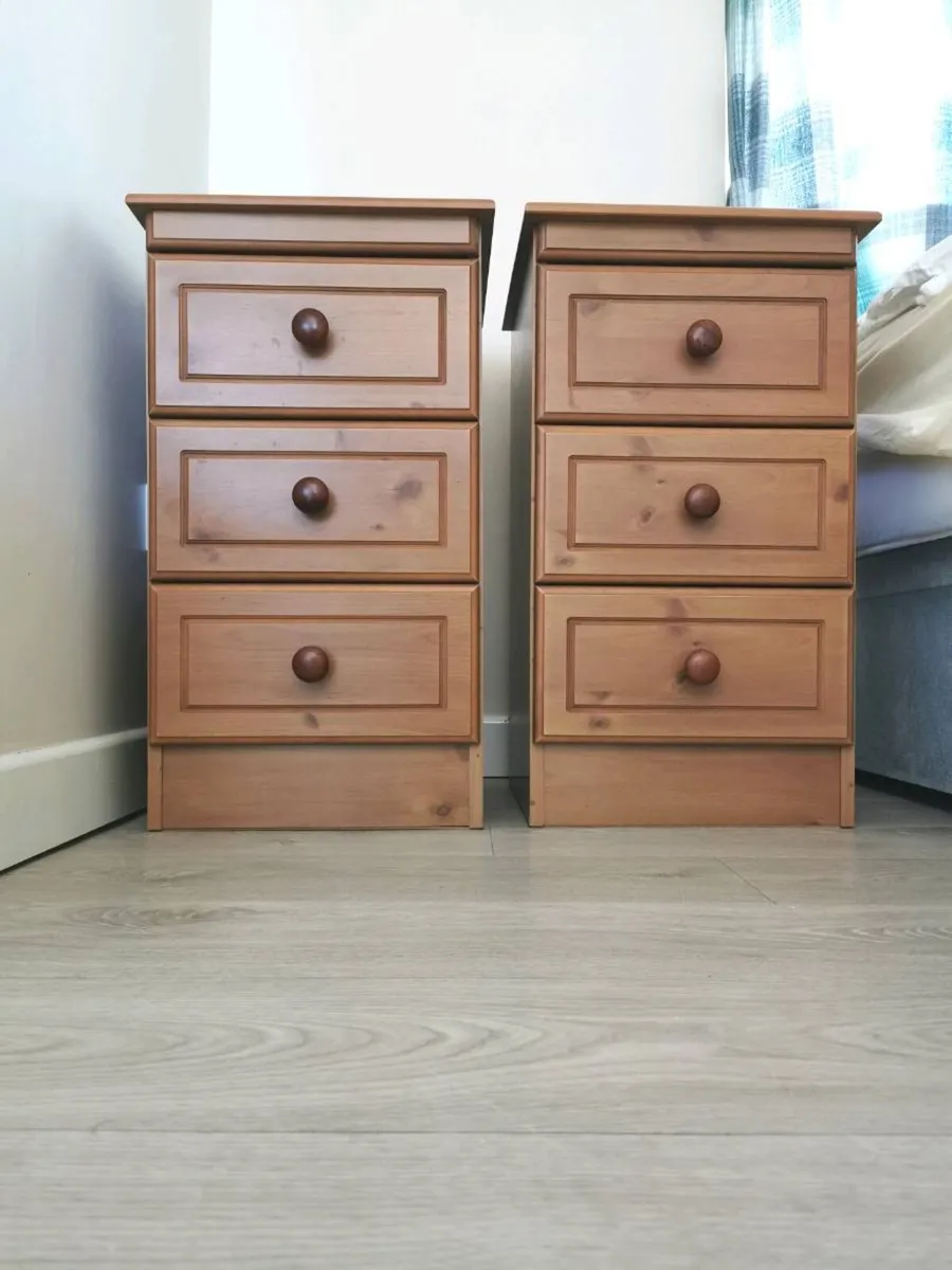 Bed side lockers - Image 1