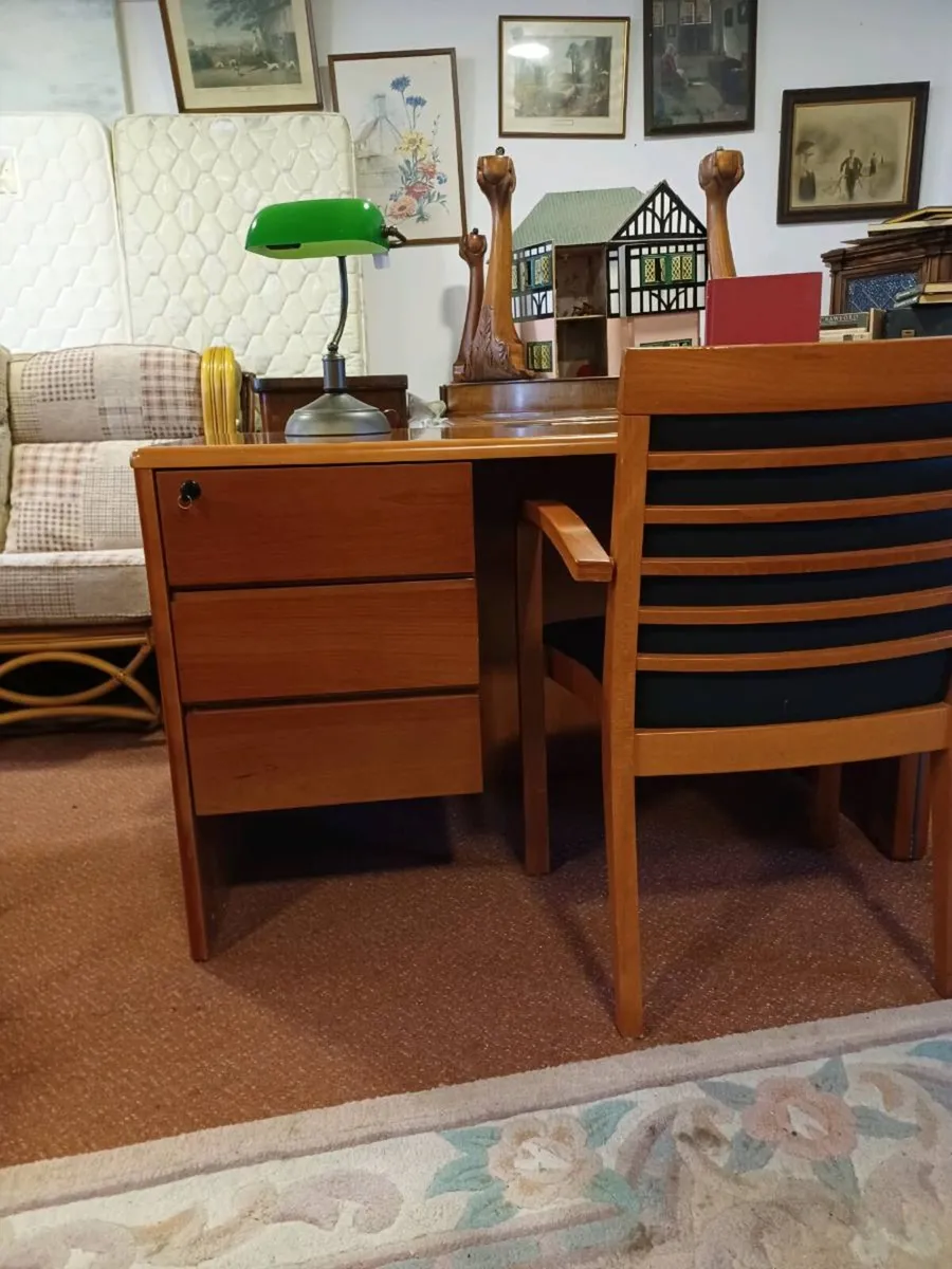 Modern office desk - Image 3