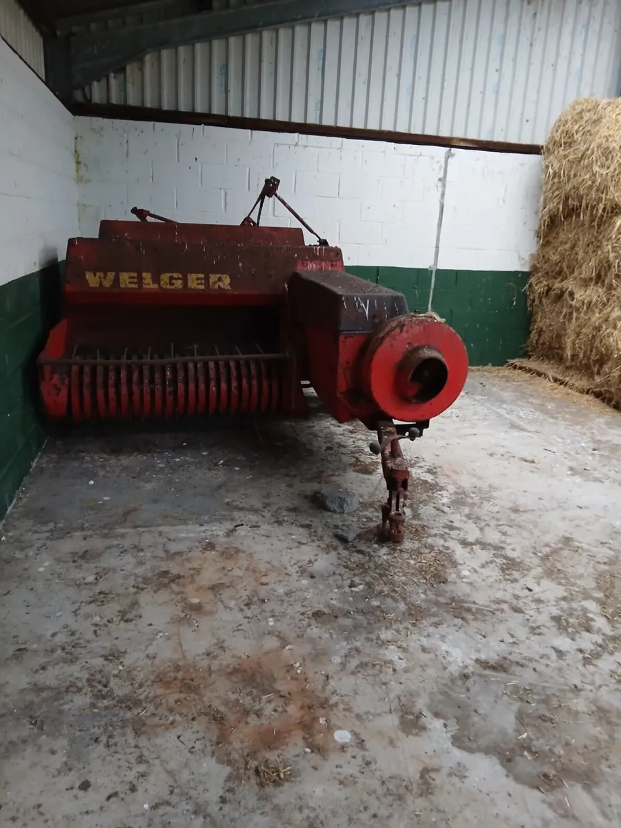 Welger square baler - Image 1