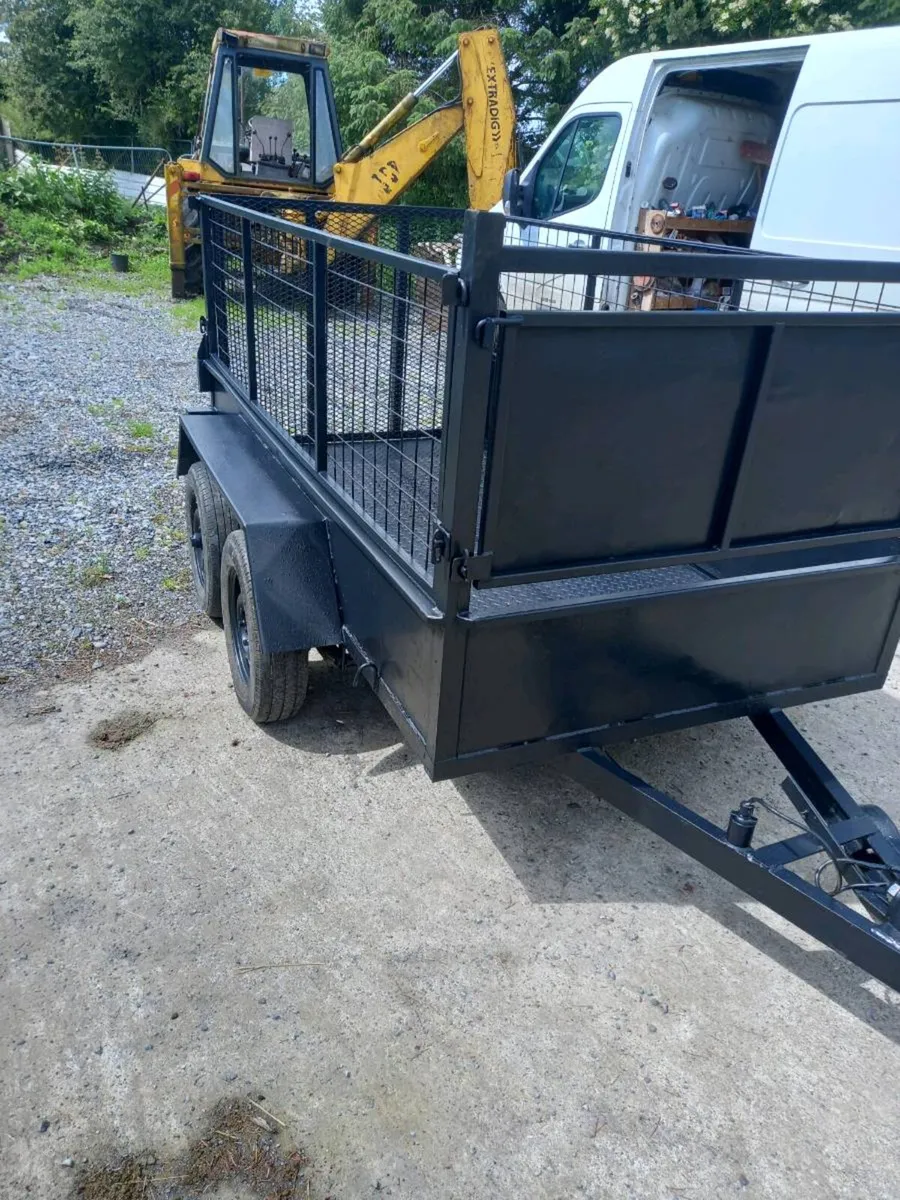 Trailer - Image 1