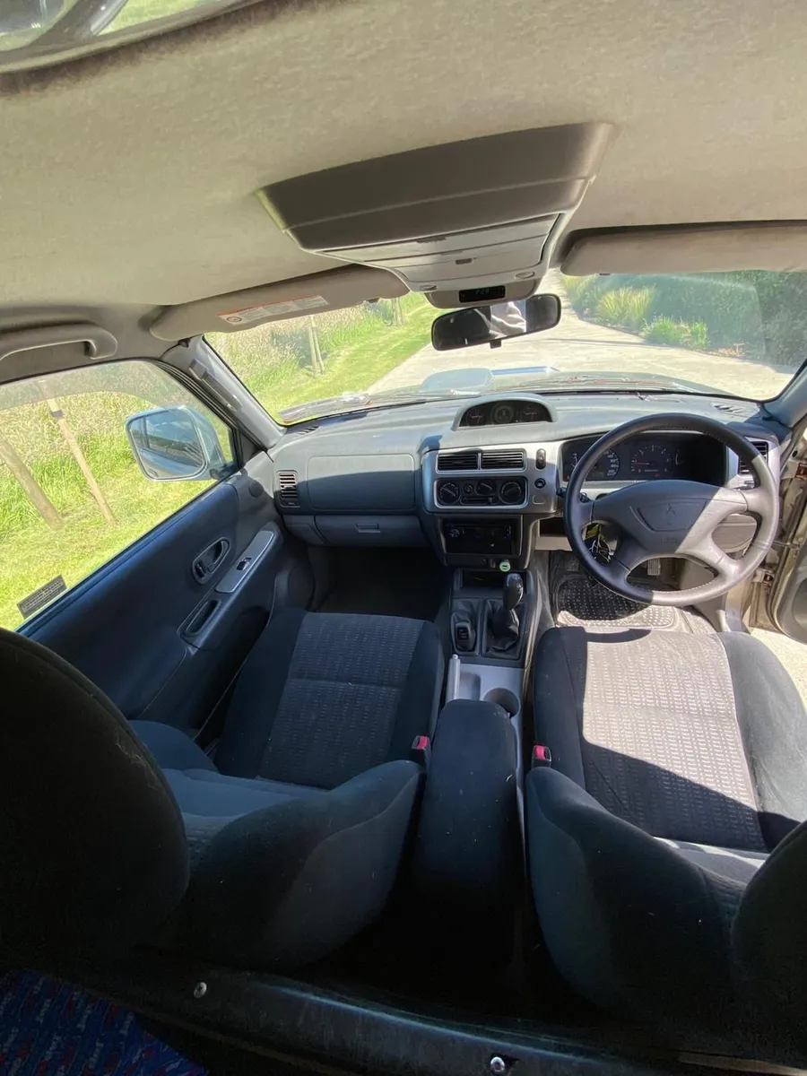 Mitsubishi Pajero 2007 - Image 3