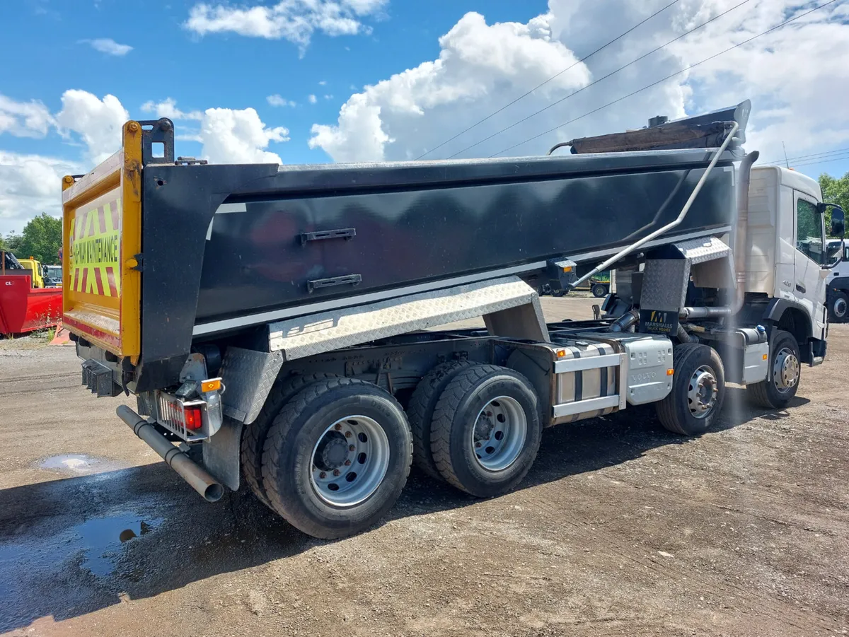 2022 Volvo FMX420 8x4 Tipper - Image 4