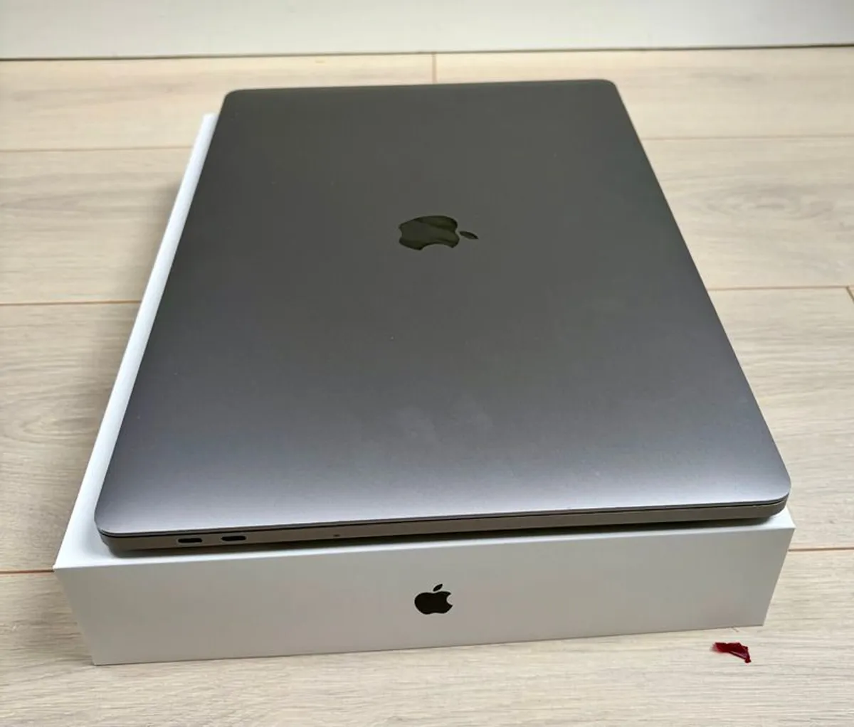 Apple 16" Macbook Pro 2016 Touch Bar, 8-Core Intel I9, 1TB SSD 64GB Ram (High performance machine) - Image 3