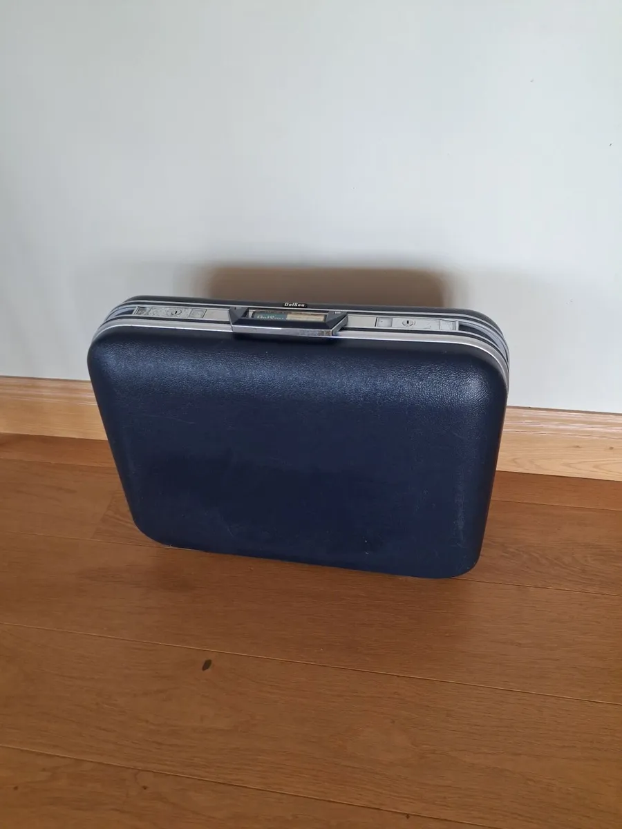 1970's DelSeu suitcase - Image 3