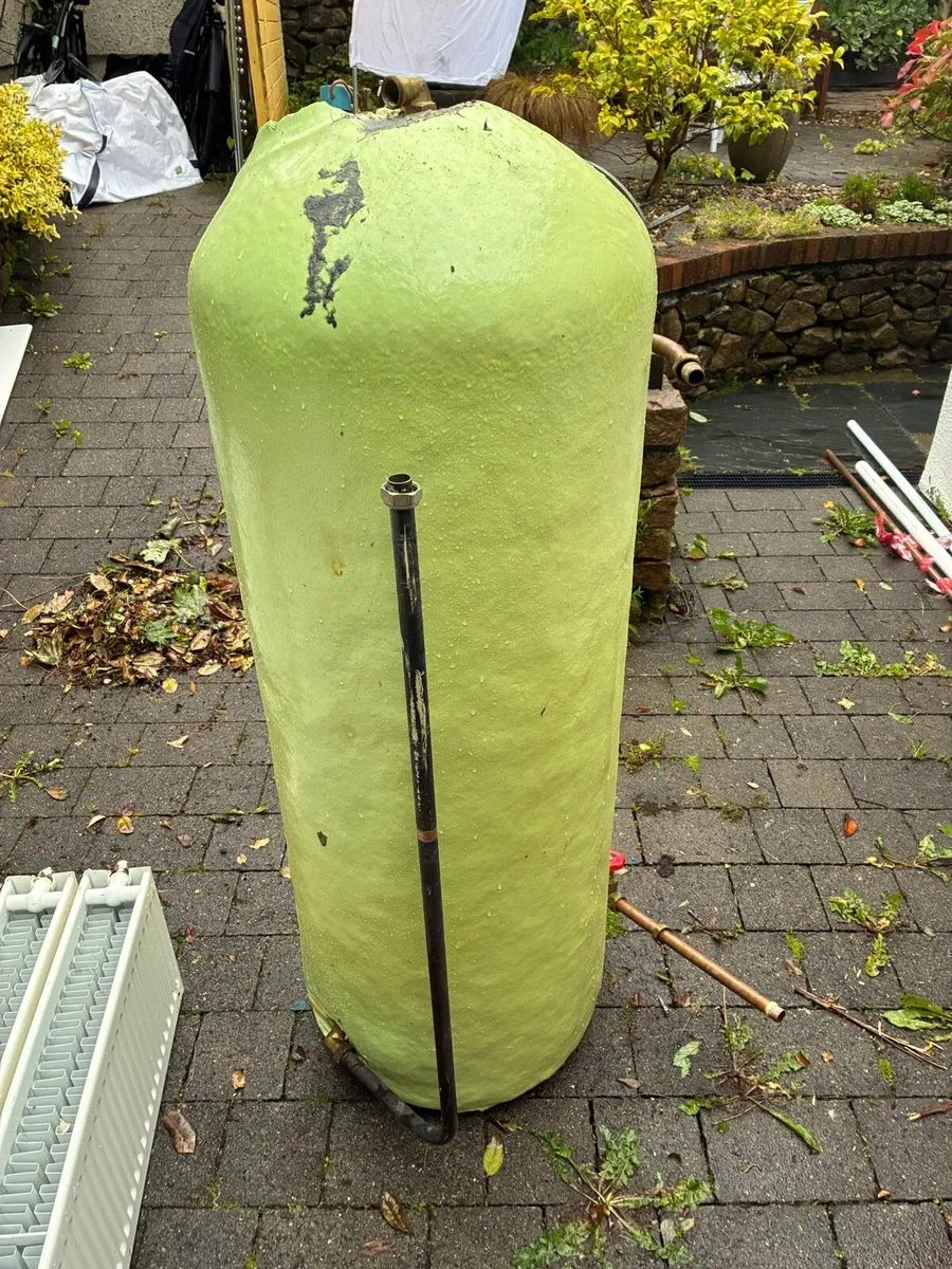 Water Cylinder - Image 2