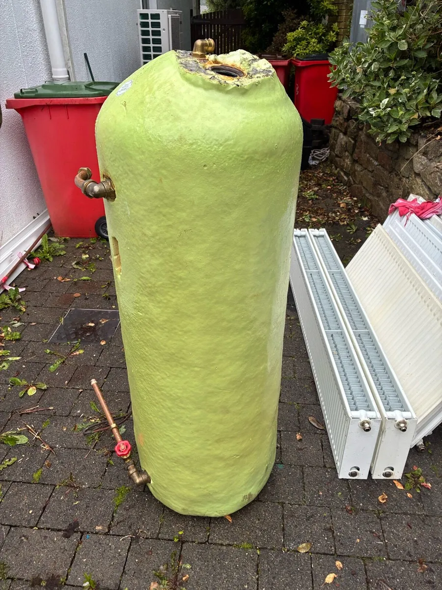 Water Cylinder - Image 3