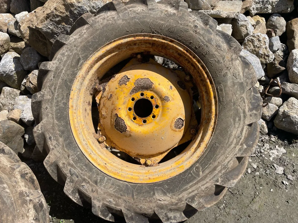Tyre and rims - Image 2