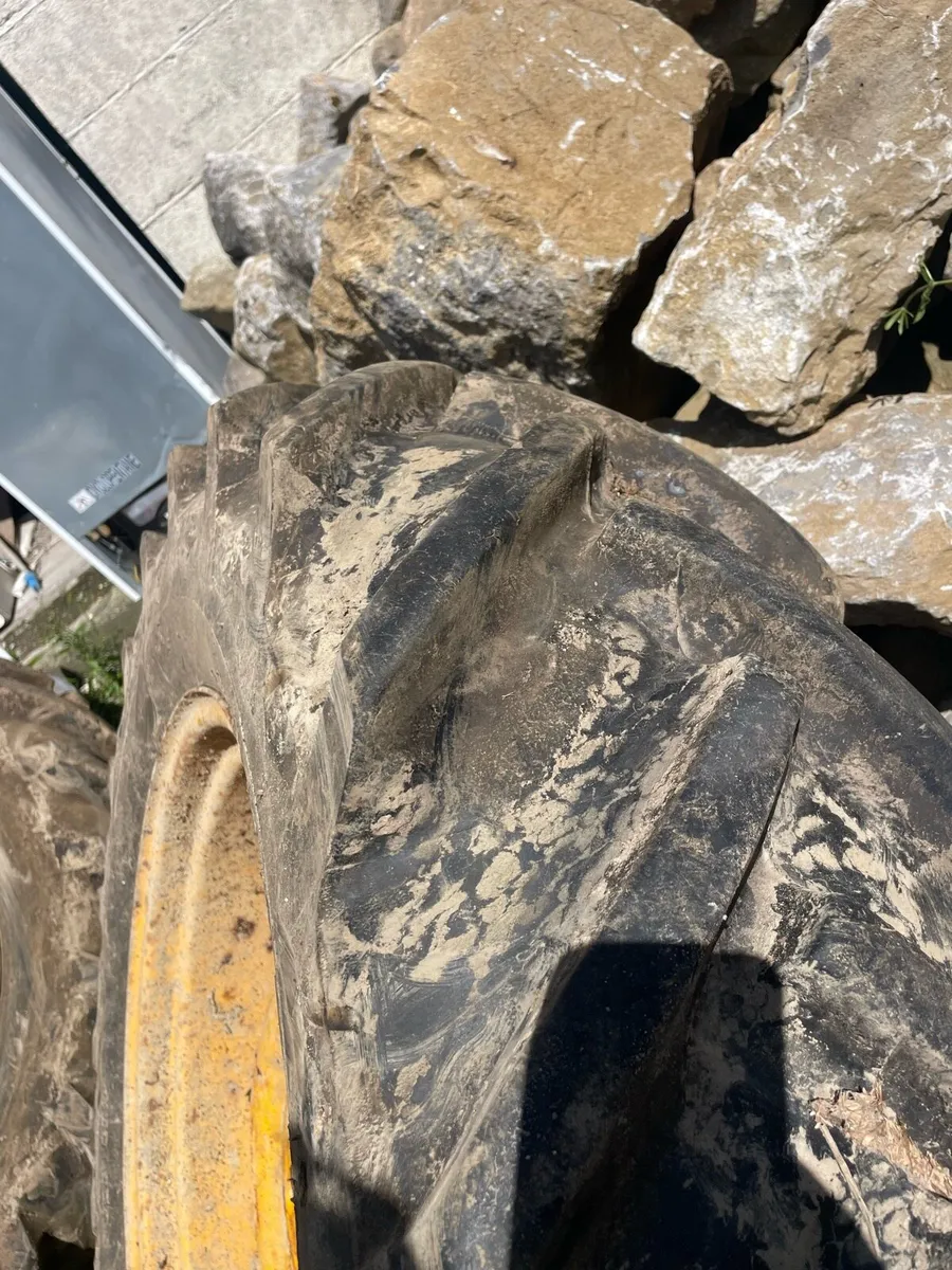 Tyre and rims - Image 4